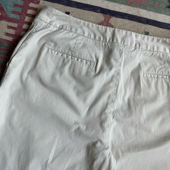 Chico’s Tan Capri Pants Flat Front Lightweight SZ S - Picture 4 of 13